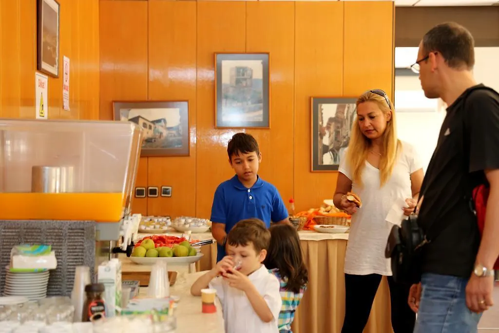 Ridvan Hotel Çeşme 2*,  Turquia