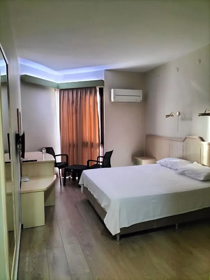 **  Ridvan Hotel Çeşme Turquia