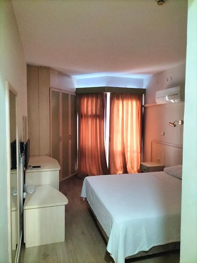 Ridvan Hotel Çeşme